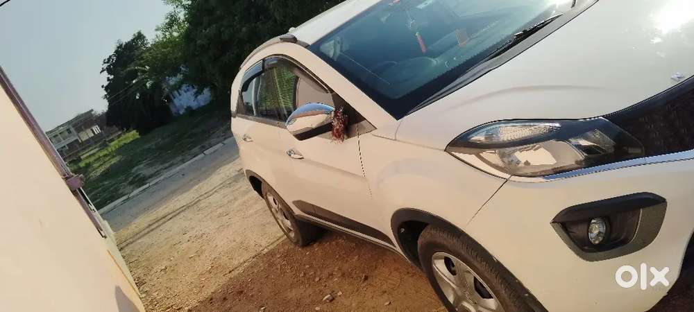 Tata Nexon...show Room Condition Me Hai Koi Work Nhi H Car Me