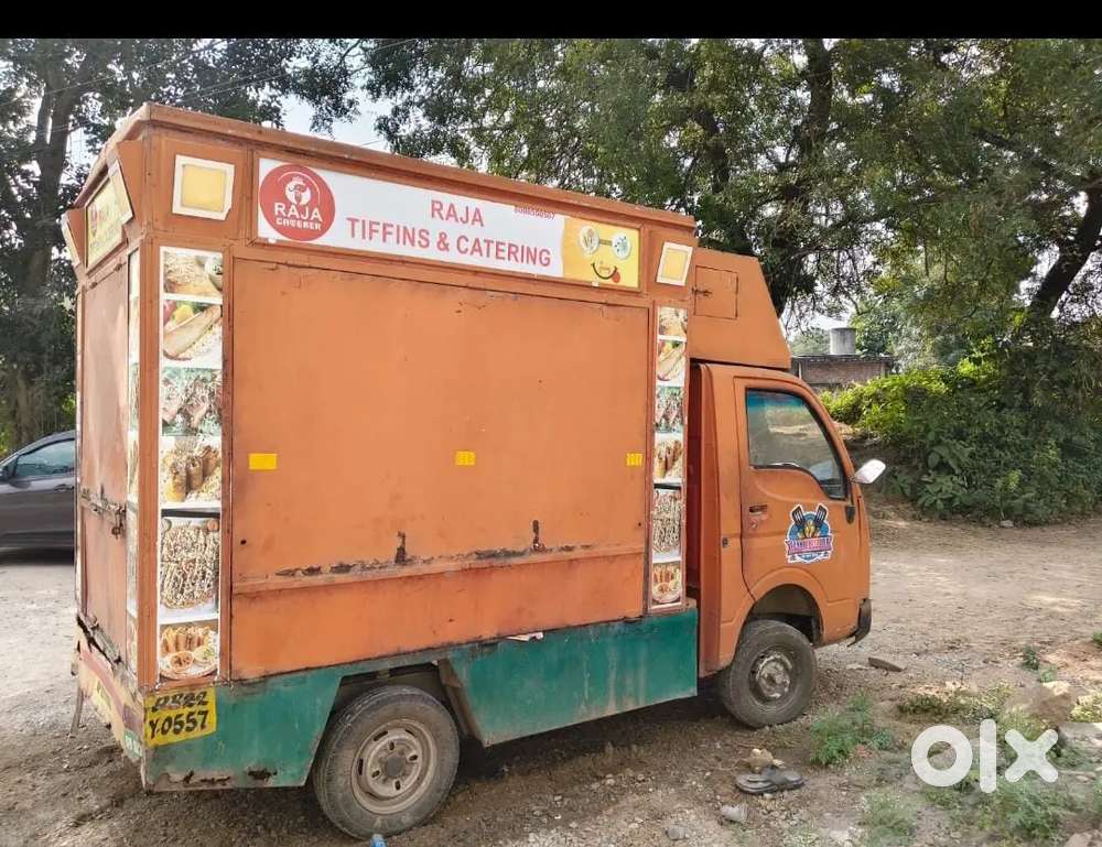 RENT OR SALE 
RENT 15000 Advance 50000
SALE 280000
KMS 80000