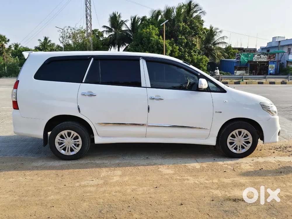 Toyota Innova 2.5 Gx 2012 White