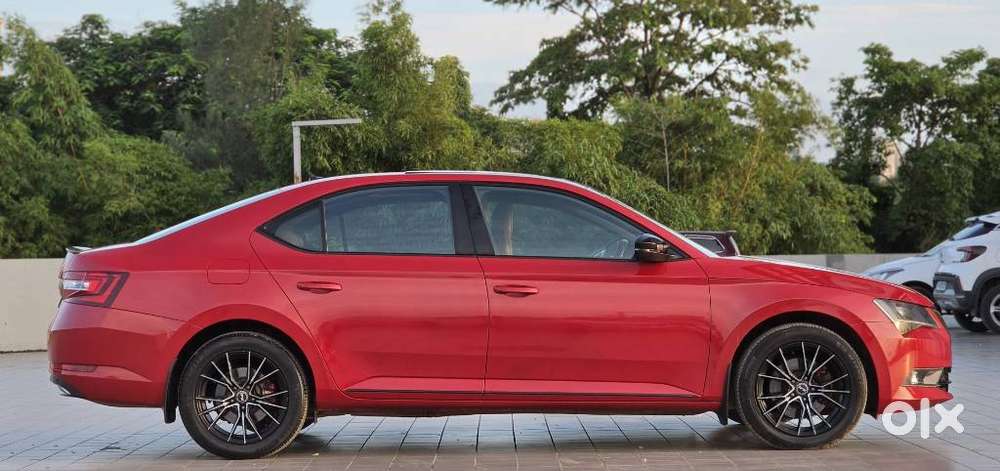 Skoda Superb 2.0 Sportline Tsi At, 2019, Petrol