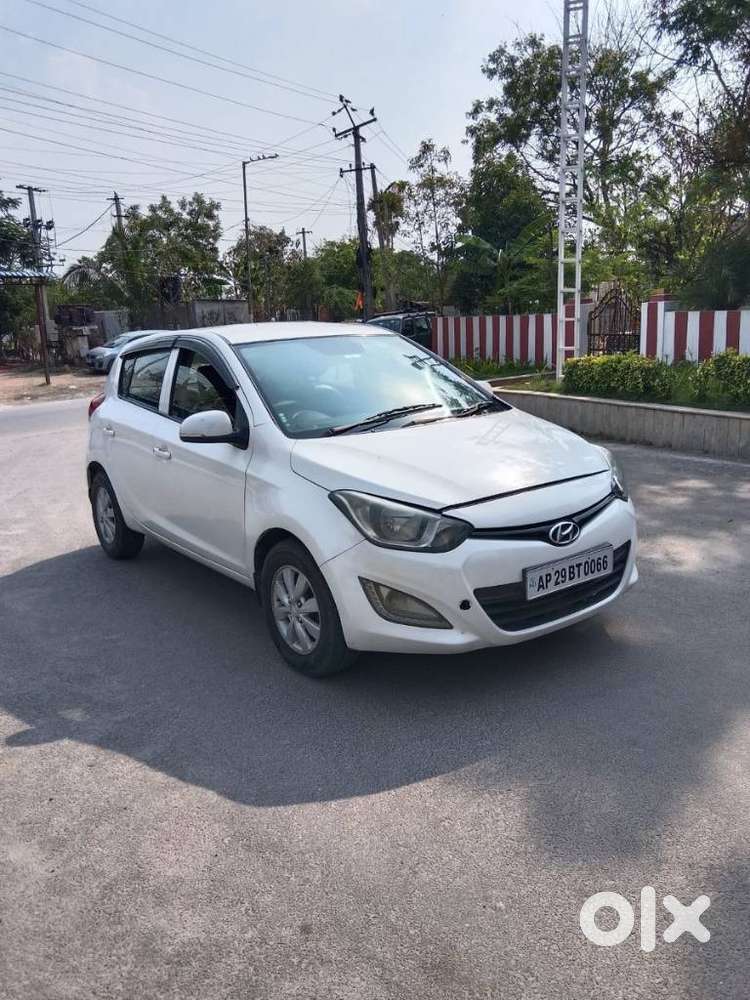 Hyundai I20 Sportz 1.4 Crdi, 2013, Diesel