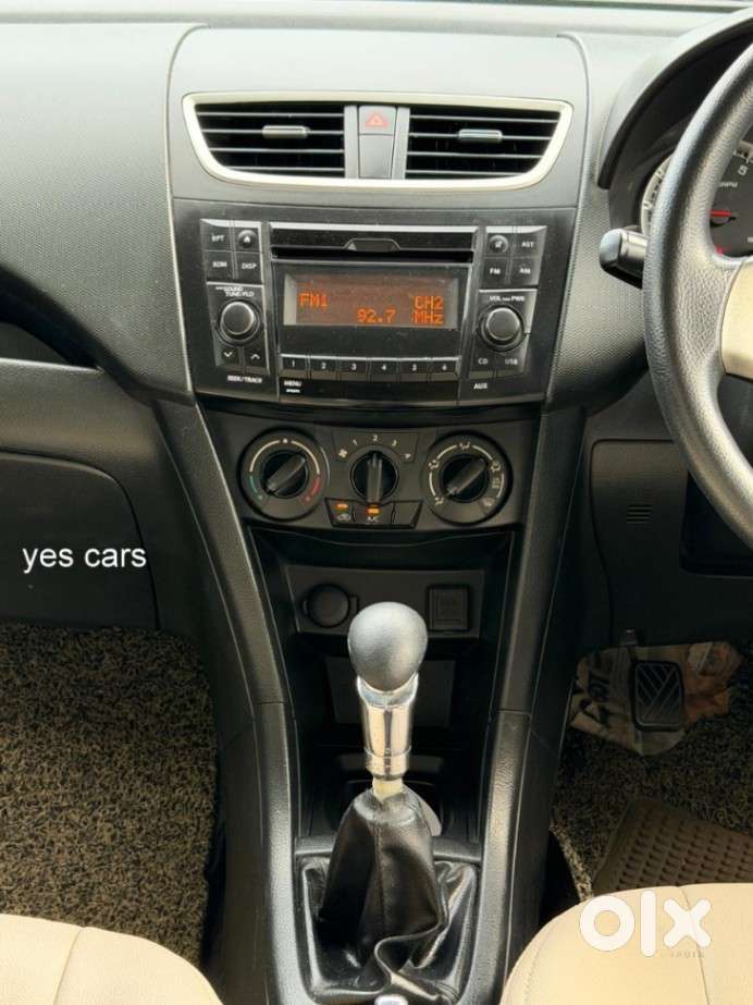 Maruti Suzuki Swift Vxi + Manual, 2016, Petrol