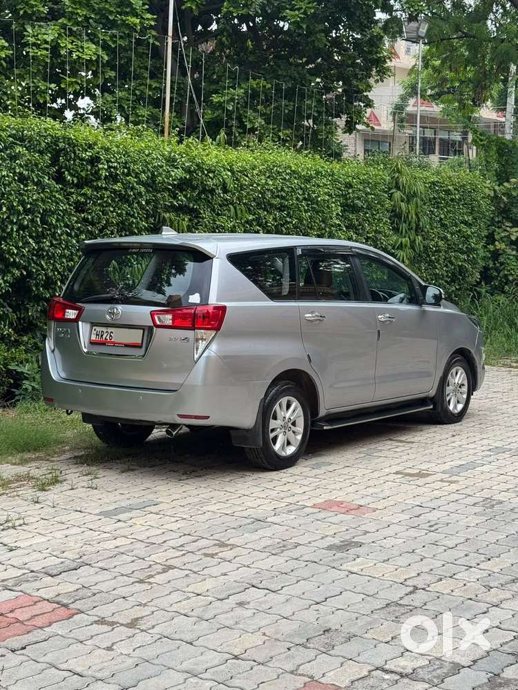 Toyota Innova Crysta [2020-ongoing] 2.7 Zx At 7 Str, 2017, Petrol