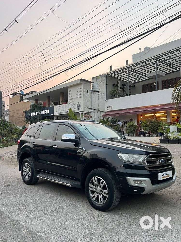 Ford Endeavour 2.2 Titanium At 4x2, 2016, Diesel