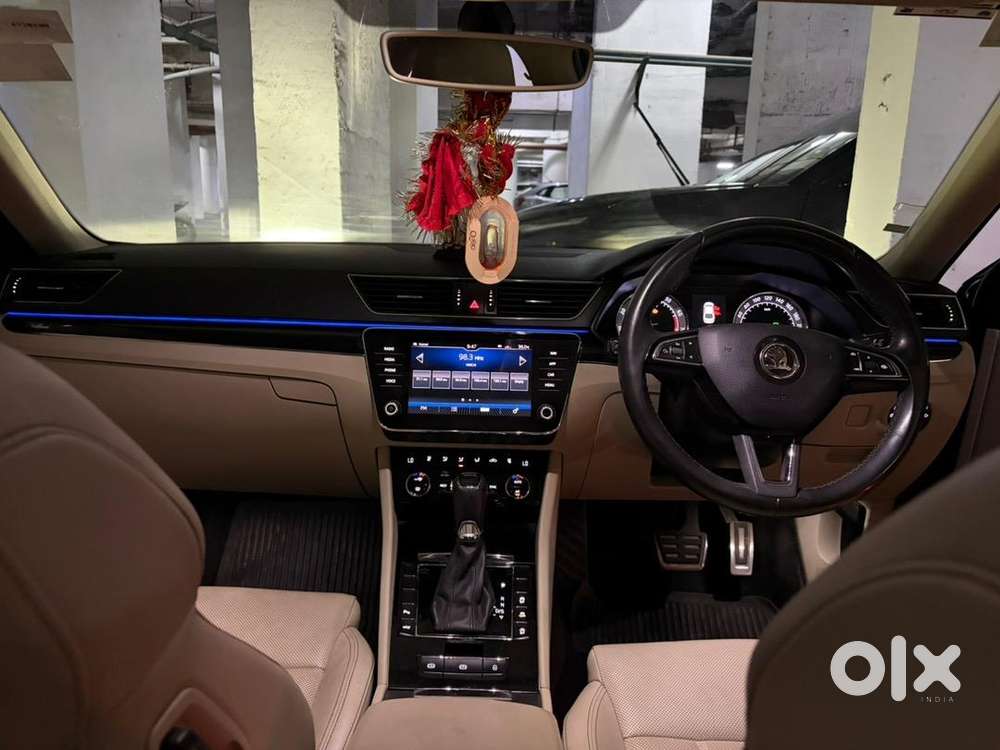 Skoda Superb Petrol 2020