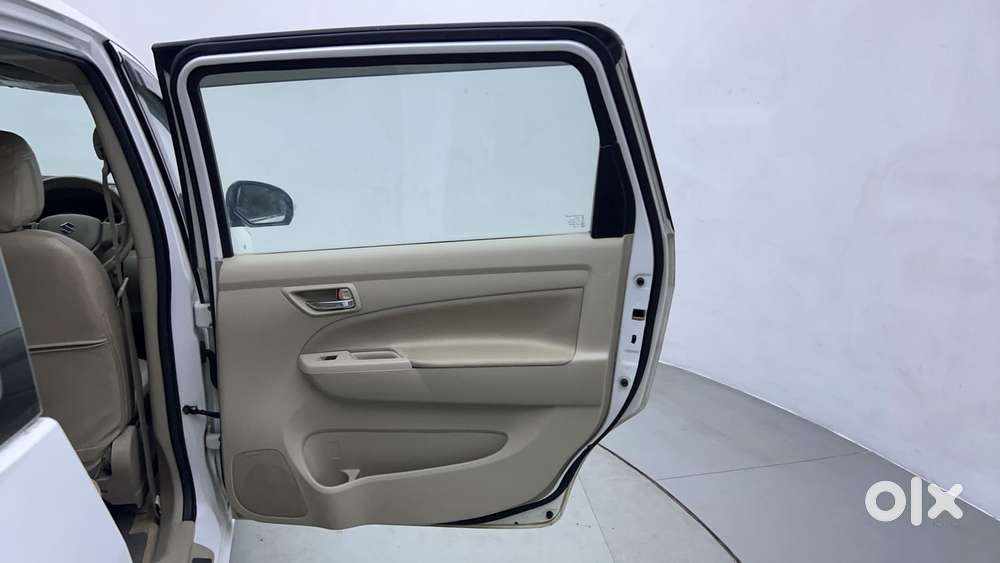 Maruti Suzuki Ertiga Vxi At, 2017, Petrol