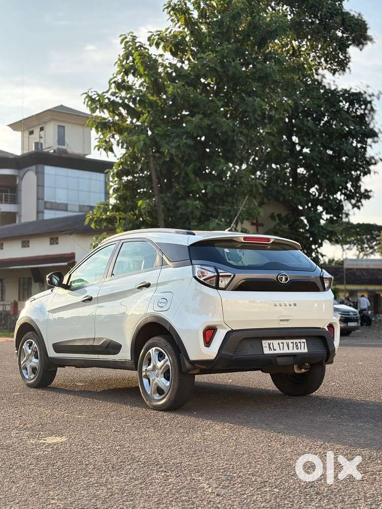 Tata Nexon Petrol Automatic 2021