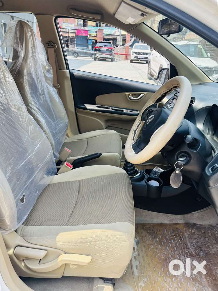 Honda Brio Vx Mt, 2014, Petrol
