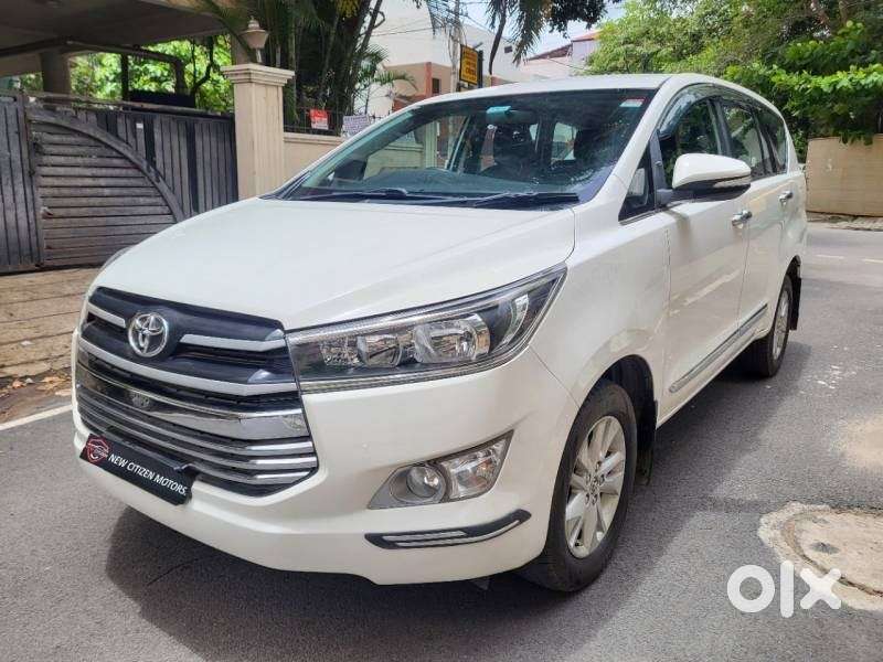 Toyota Innova Crysta 2.8 Gx At 8s, 2016, Diesel