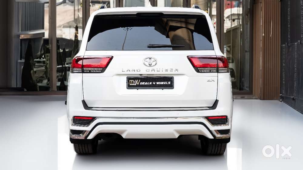 Toyota Land Cruiser Zx Petrol, 2024, Petrol