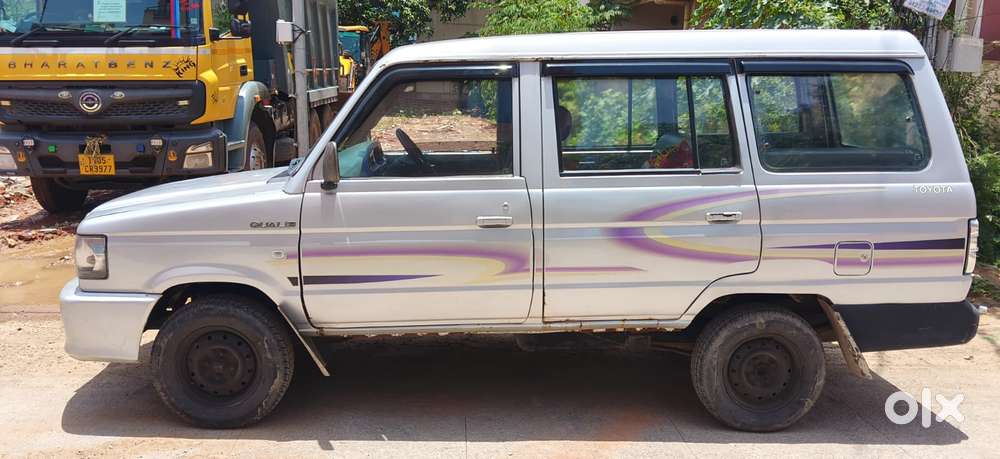 Toyota Qualis Gs 10 Seater, 2004, Diesel