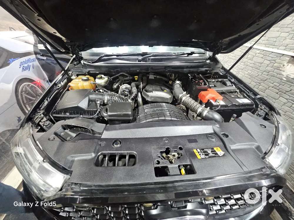 Ford Endeavour Black 2021