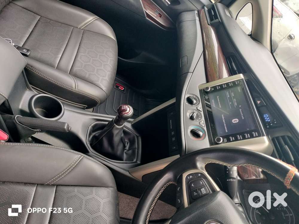 Toyota Innova Crysta 2.4 G Plus Mt 7 Str, 2024, Diesel
