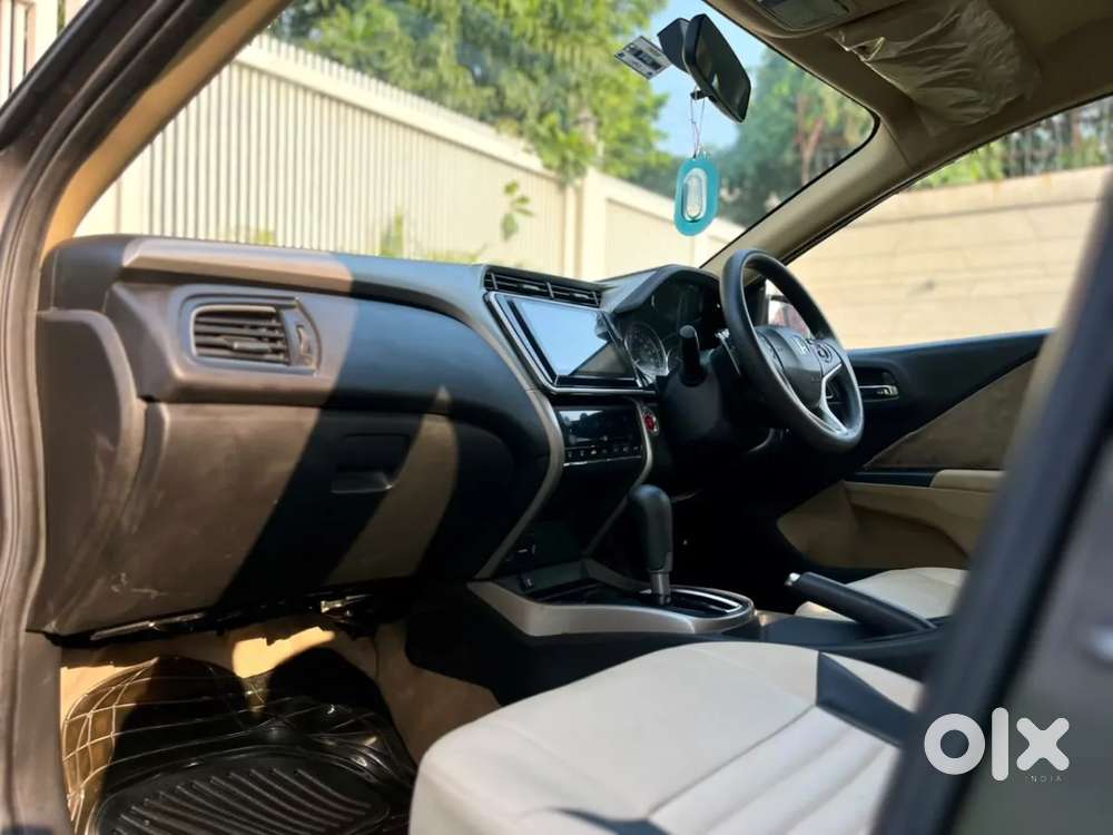 Honda City I-vtec Cvt V, 2017, Petrol
