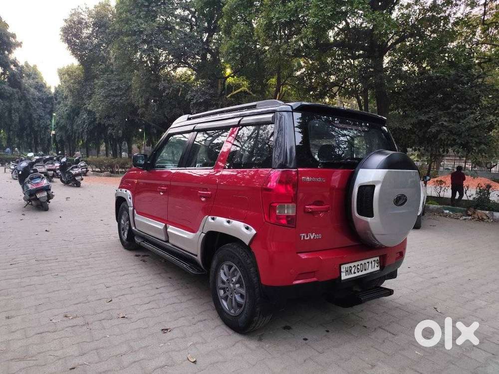 Mahindra Tuv 300