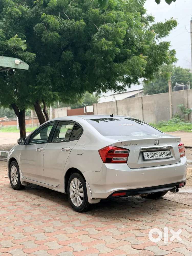 Honda City Hybrid Ehev 2013 Cng & Hybrids 100000 Km Driven