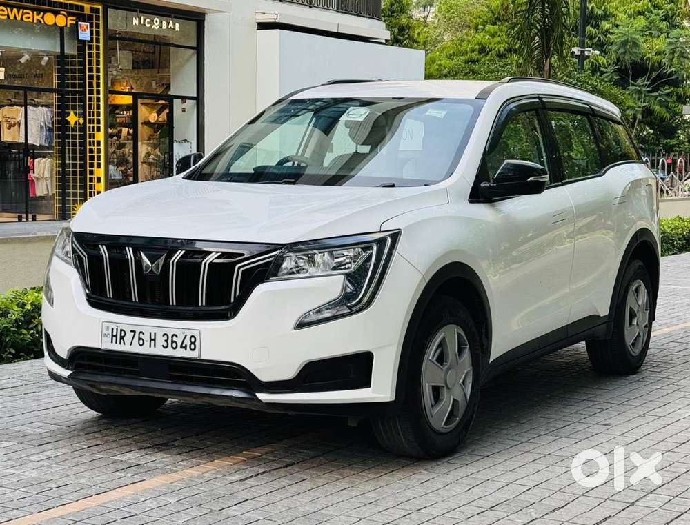 Mahindra Xuv700 2.2 Mx Diesel Mt 5 Str, 2023, Diesel