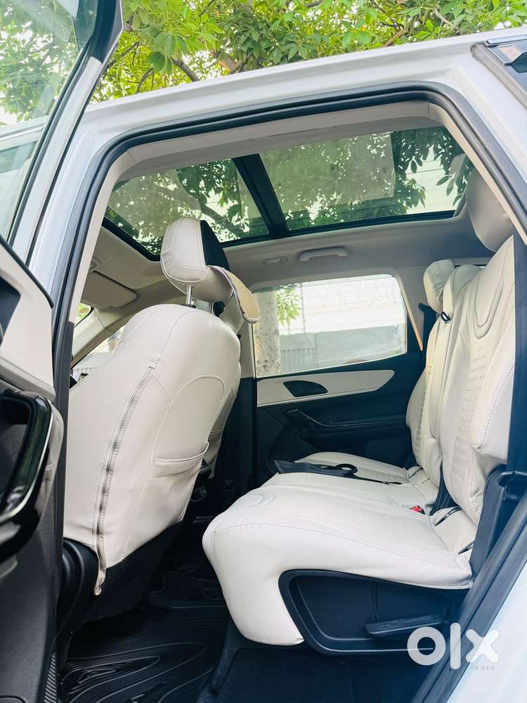 Mahindra Xuv700 2.2 Ax 5 Diesel Mt 7 Str, 2022, Diesel