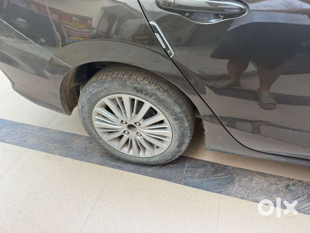 Honda City Petrol 2022 5 Th Generation