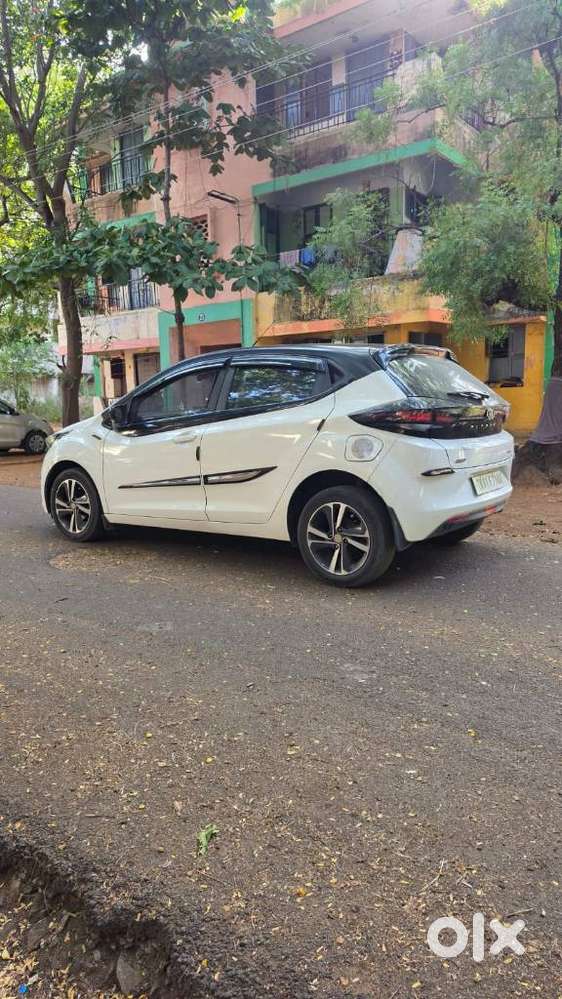 Tata Altroz Xz Plus (o) (s), 2022, Petrol