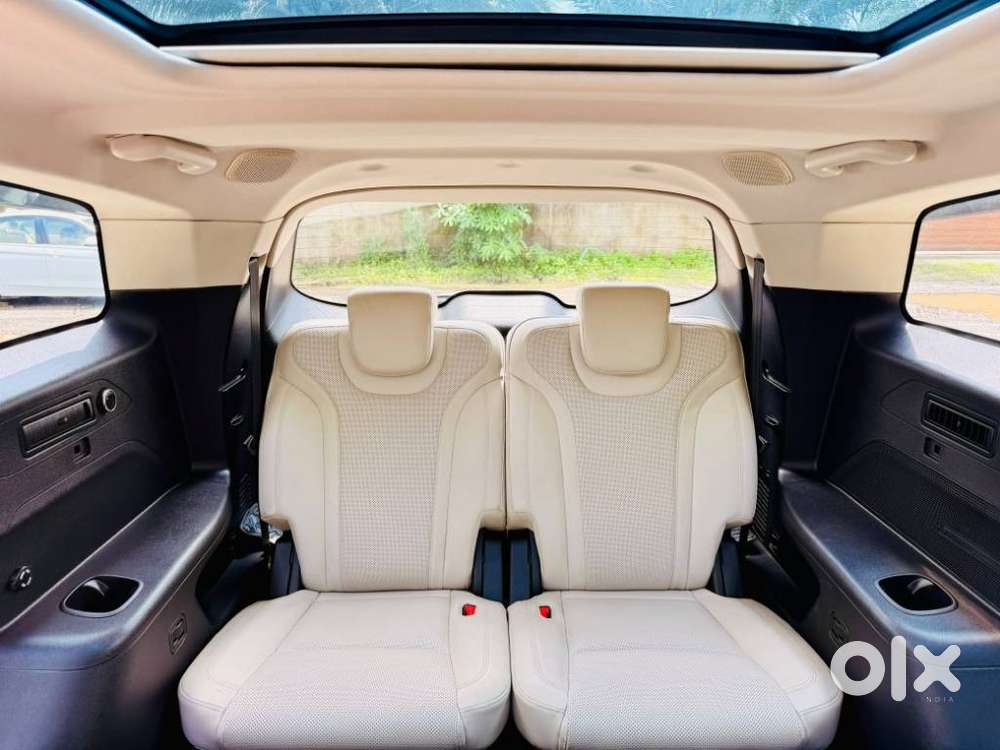 Mahindra Xuv700 Ax7 Luxury Pack Awd, 2024, Diesel