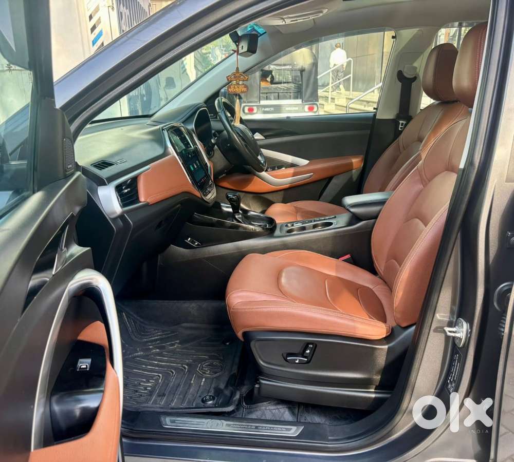 Mg Hector Plus 1.5 Sharp Turbo Cvt 6 Str, 2022, Petrol