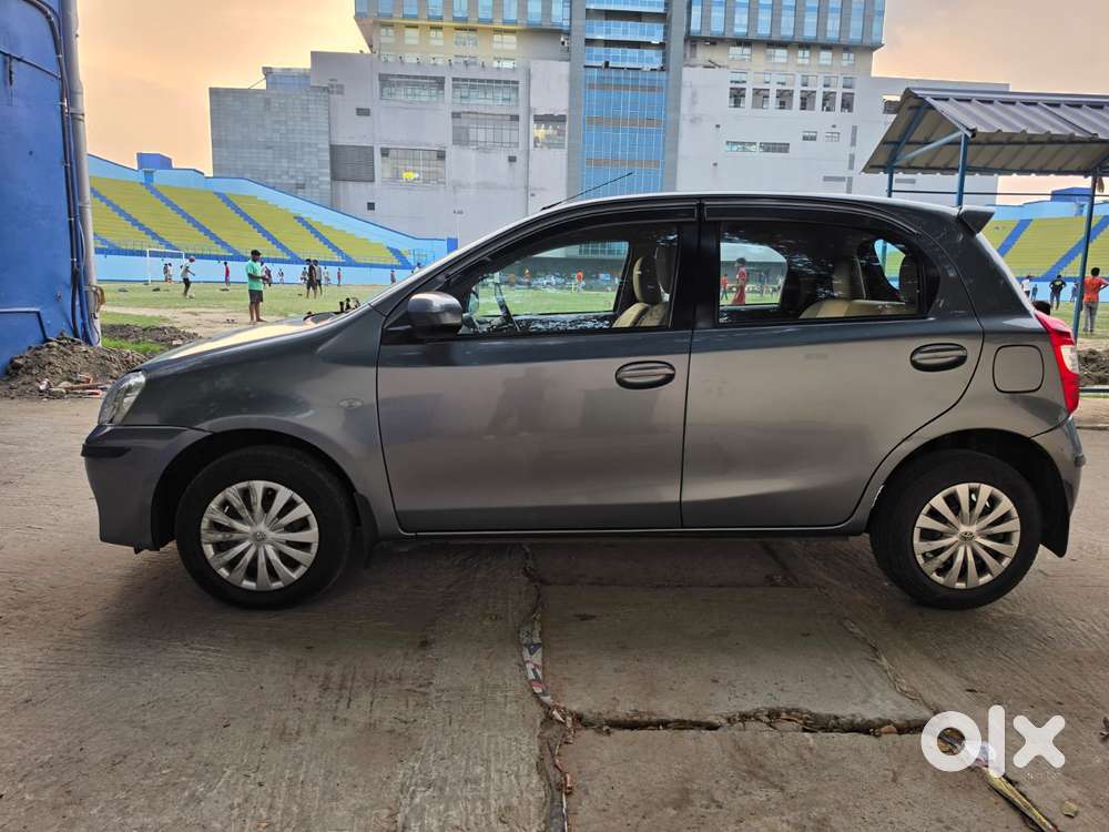 Toyota Etios Liva, 2013, Petrol