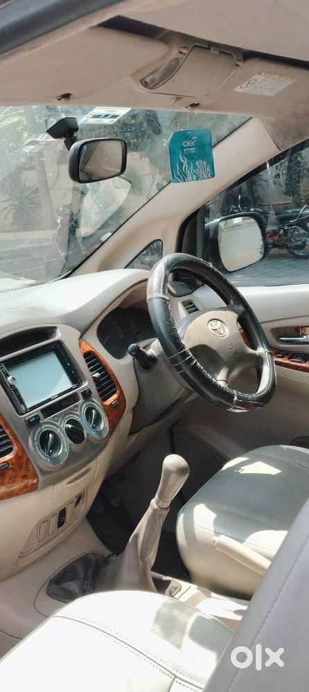 Toyota Innova 2.5 V 7 Str, 2007, Diesel