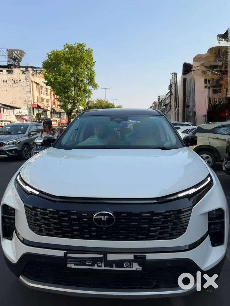 Tata Safari Accomplished Plus 2025