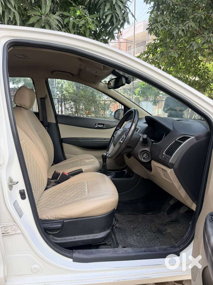 Hyundai I20 Sportz 1.2 Bs-iv, 2014, Petrol