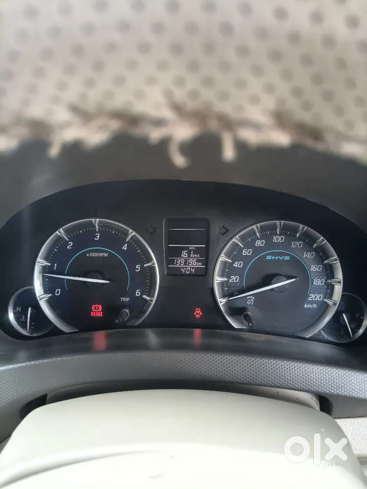 Maruti Suzuki Ertiga Vdi 2016 Everything Is Fine But Small Screatchess