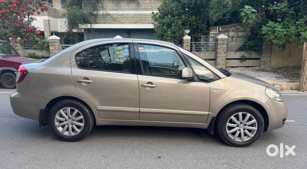 Maruti Suzuki Sx4 Zxi With Leather Bsiii, 2010, Petrol