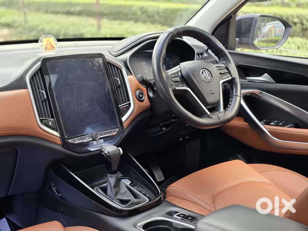 Mg Hector Plus, 2022, Petrol