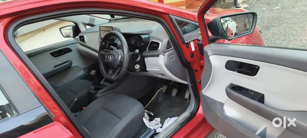 Tata Altroz 30/12/2020 Petrol Good Condition