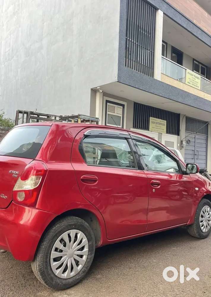 Toyota Etios Liva 2012