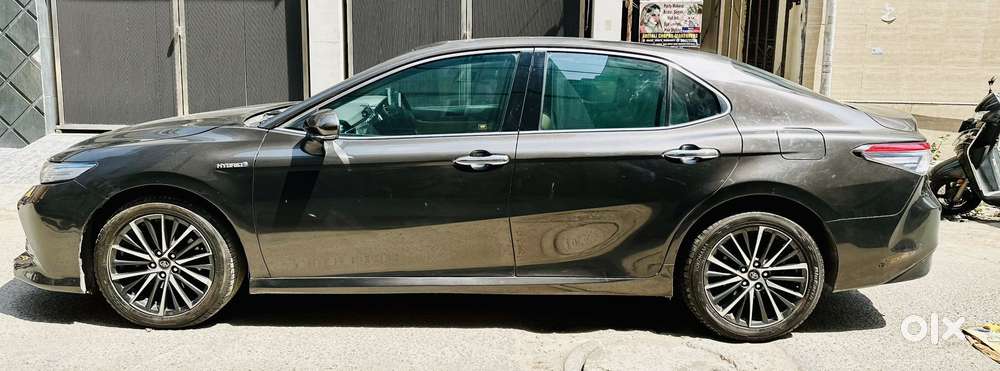 Toyota Camry 2.5 Hybrid, 2020, Petrol