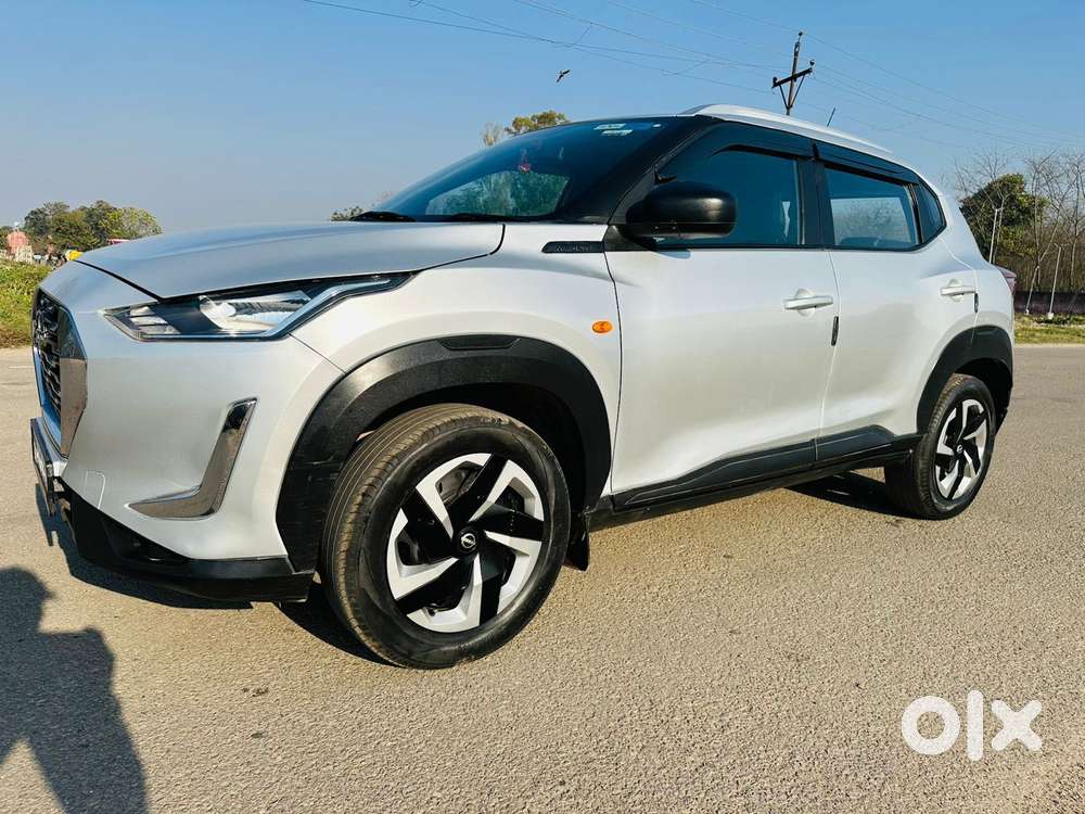 Nissan Magnite 1.0 Xv Premium, 2021, Petrol