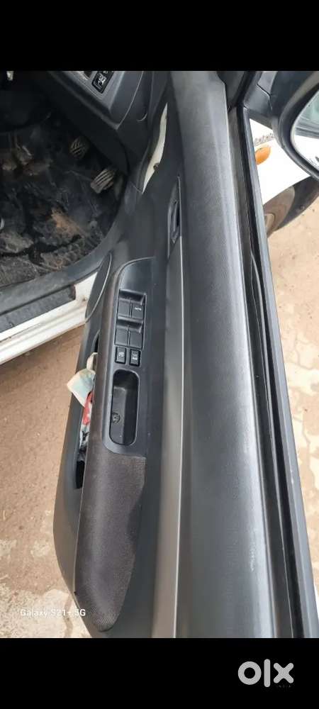 Maruti Suzuki Dzire 2015
