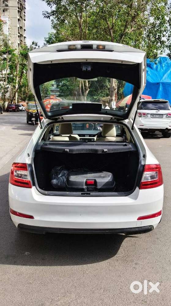 Skoda Octavia Elegance 1.8 Tsi At, 2015, Petrol