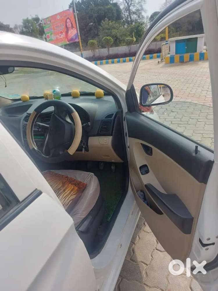 Hyundai Eon 2013 Petrol 125000 Km Driven