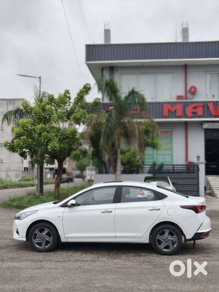 Hyundai Verna Sx 1.5 Petrol Ivt, 2021, Petrol