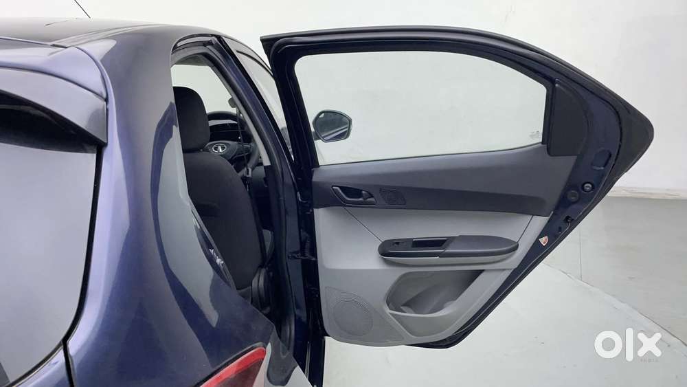 Tata Tiago 1.2 Revotron Xta, 2022, Petrol
