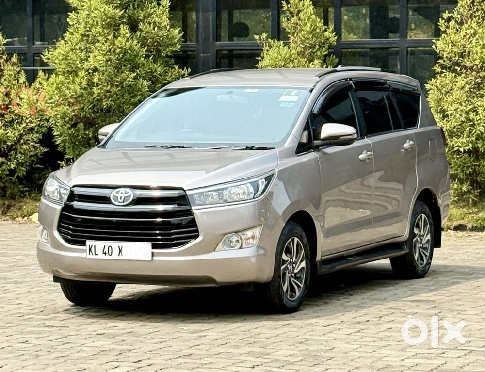 Toyota Innova Crysta