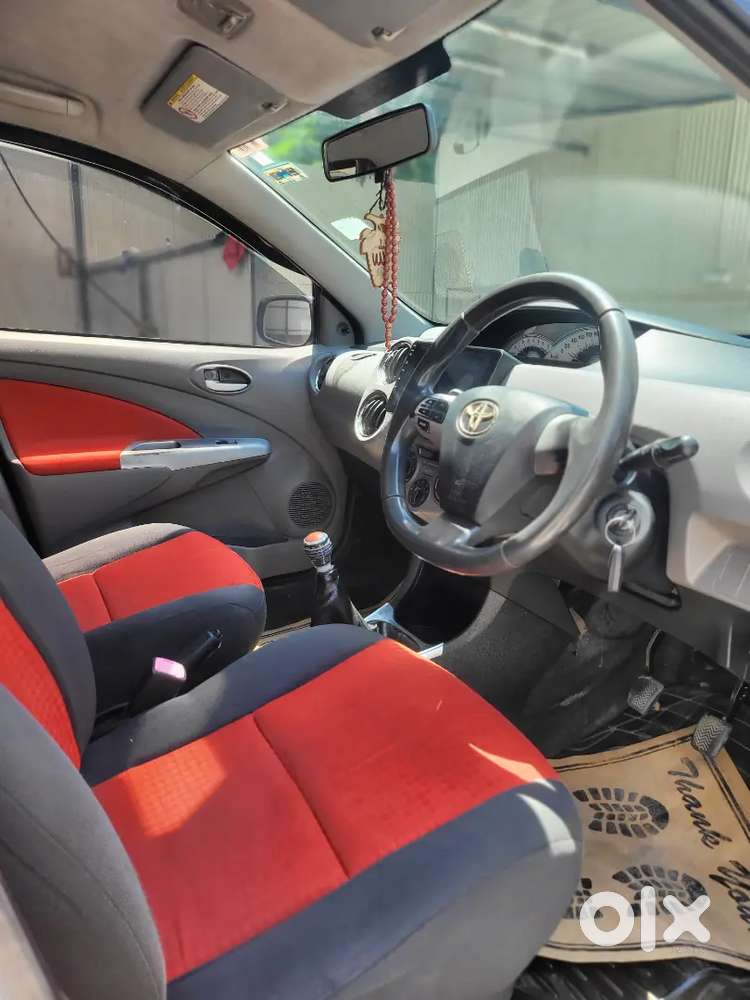 Toyota Etios Liva 2011 Petrol Well Maintained