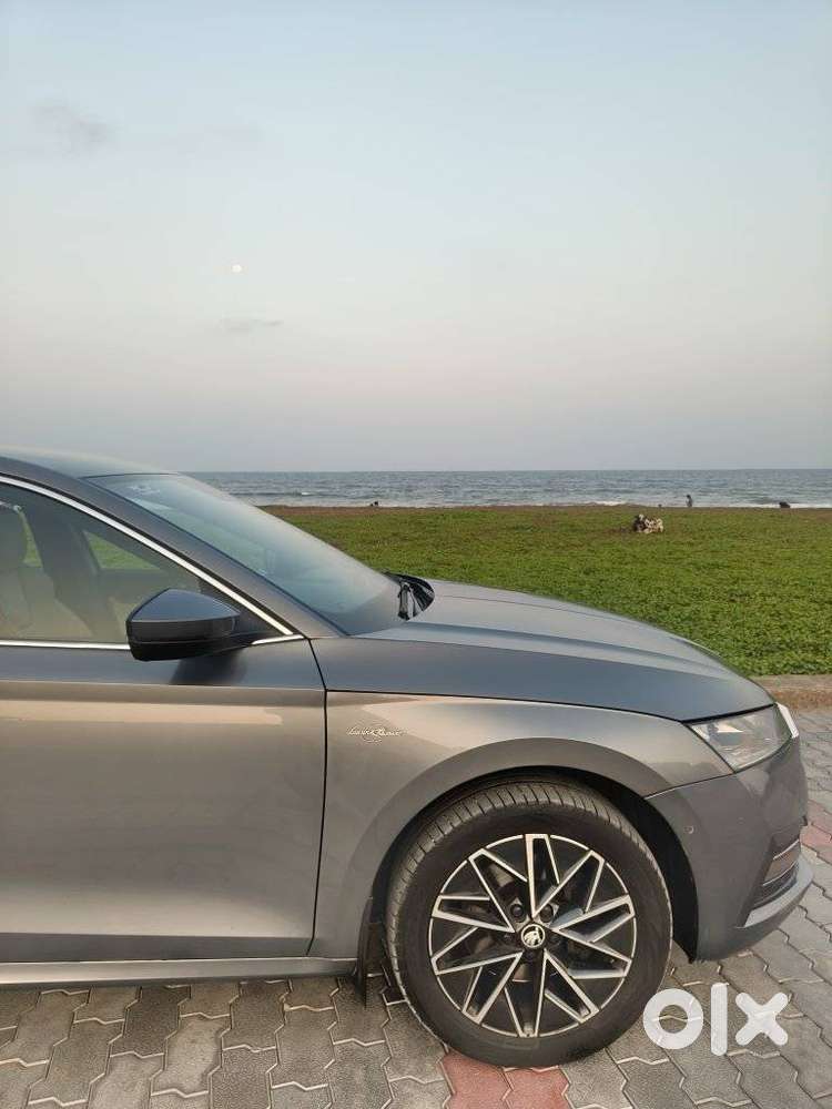 Skoda Octavia 2.0 L K Tsi At, 2022, Petrol