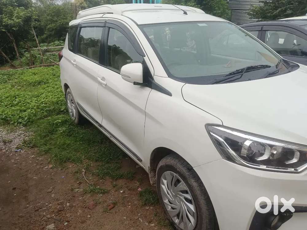 Maruti Suzuki Ertiga Vxi 2025