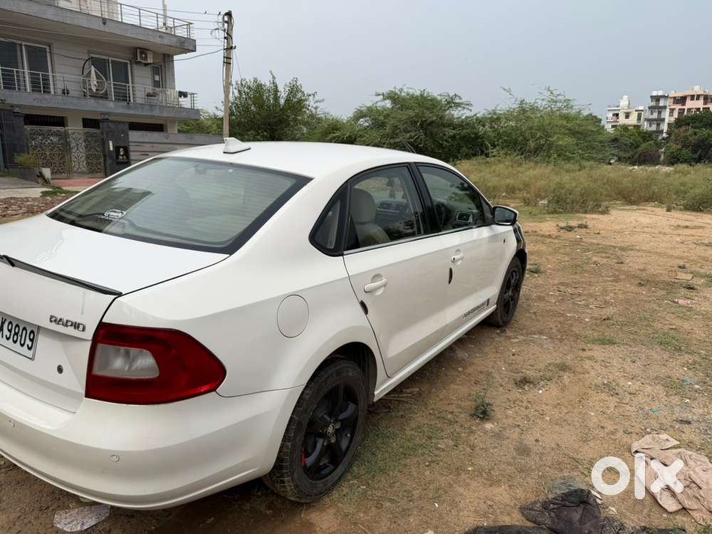 Skoda Rapid Elegance 2014
