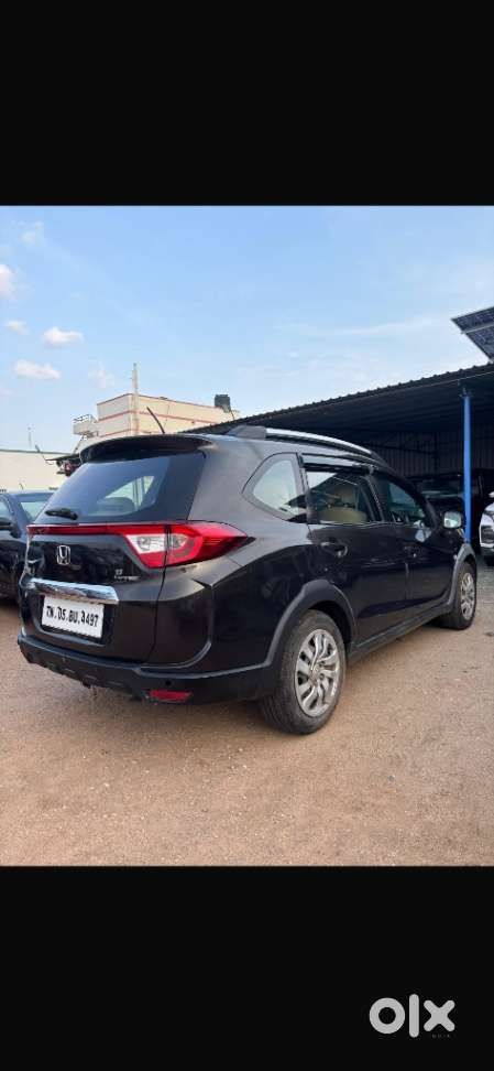 Honda Br-v 1.5 S I-vtec Mt, 2018, Cng & Hybrids