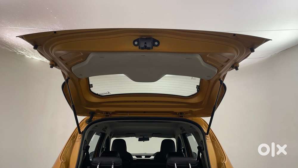 Renault Triber Rxz Easy-r Amt, 2020, Petrol