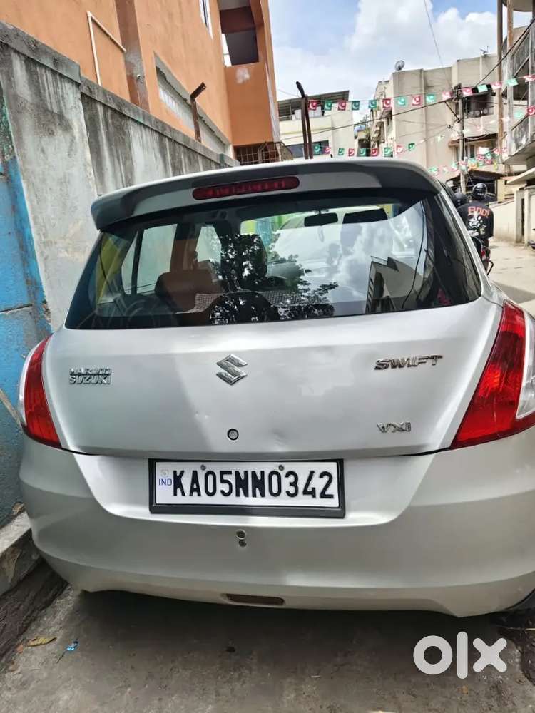 Maruti Suzuki Swift Petrol 2013